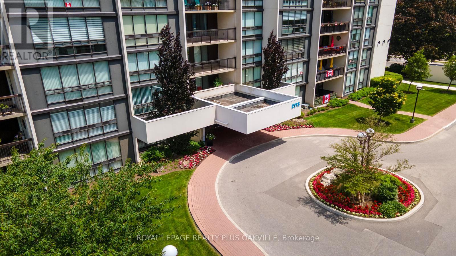 102 - 2175 Marine Drive Property Photo 2