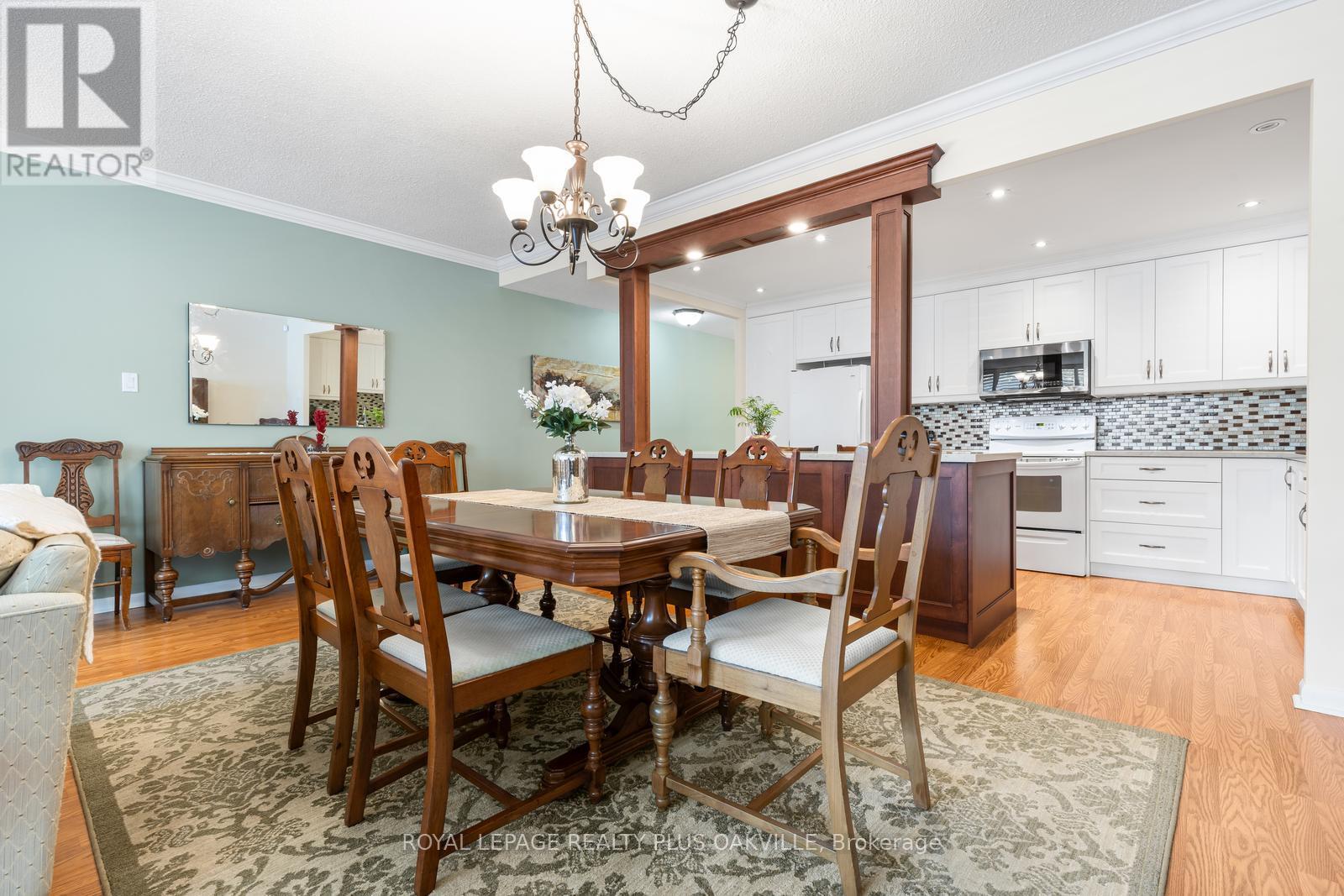 102 - 2175 Marine Drive Property Photo 10