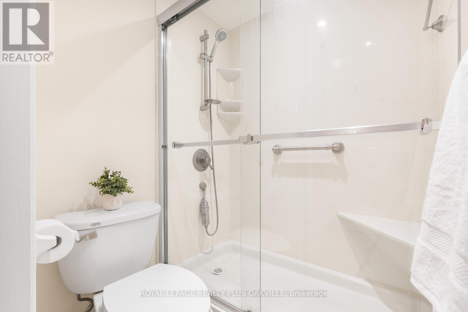 102 - 2175 Marine Drive Property Photo 19