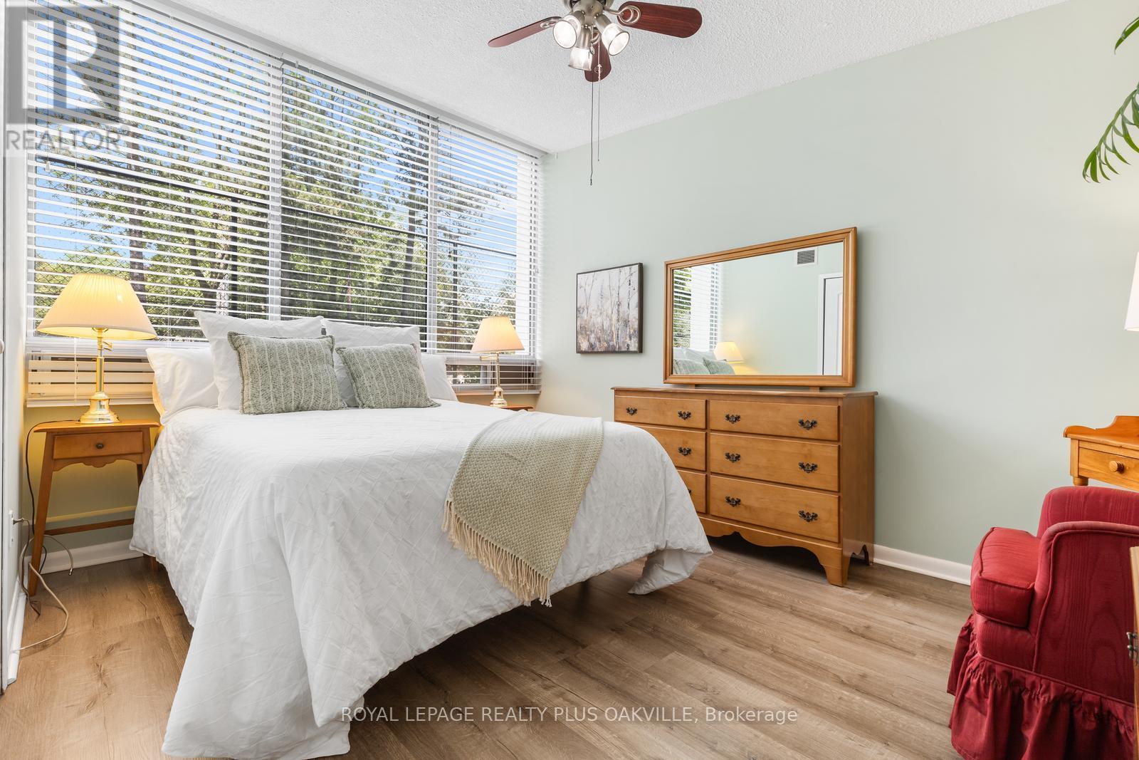 102 - 2175 Marine Drive Property Photo 20