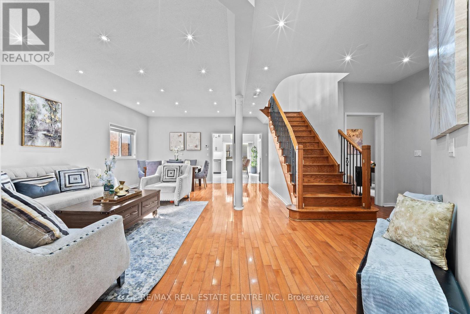 10 Midvale Road Property Photo 6