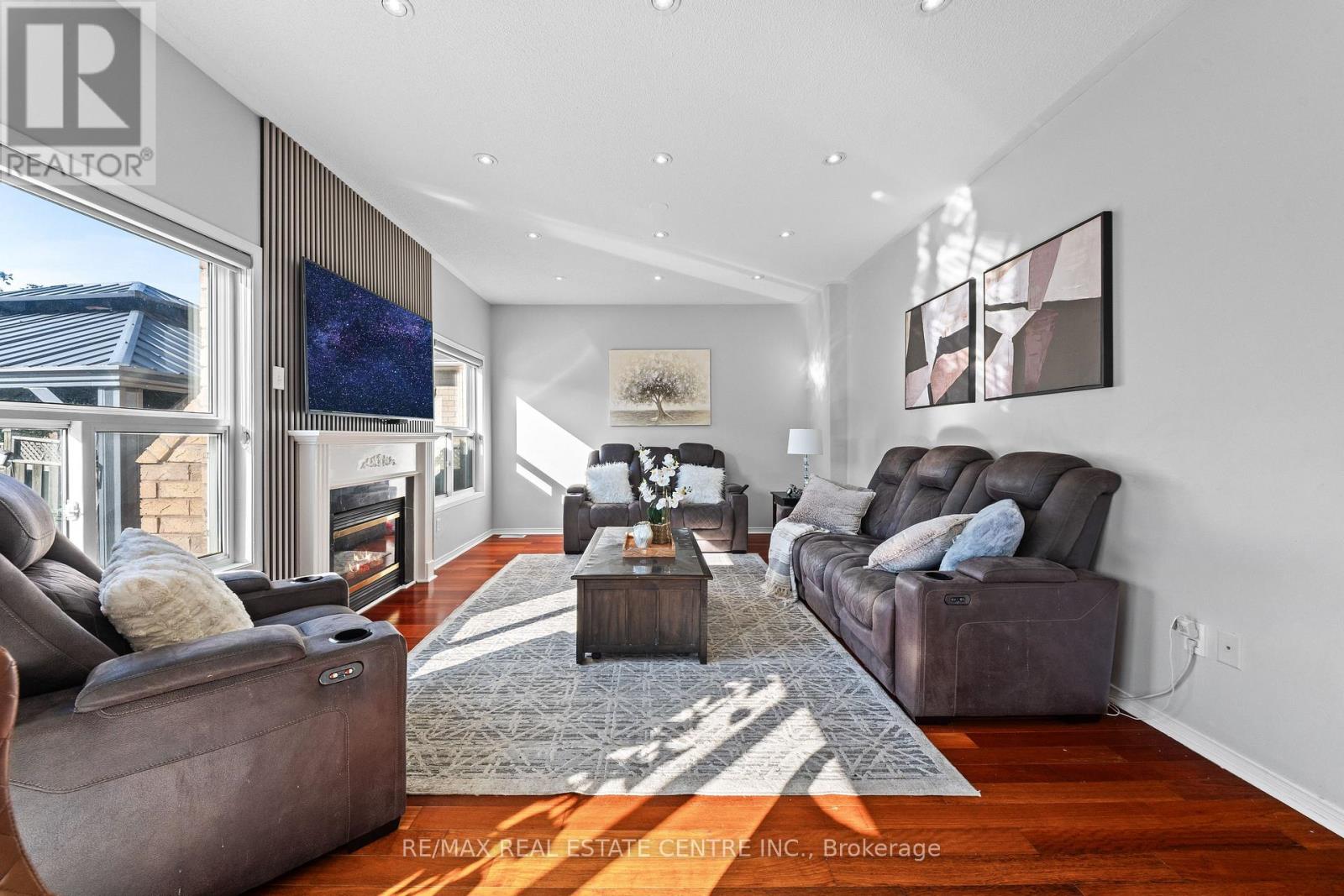 10 Midvale Road Property Photo 13