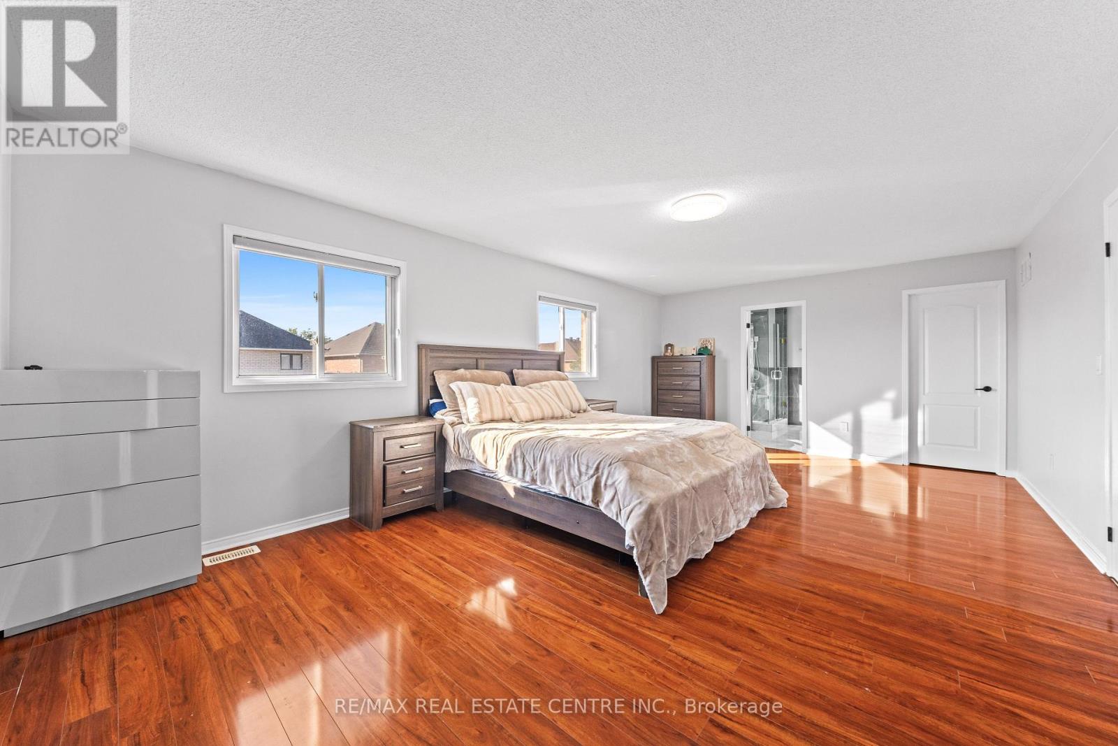 10 Midvale Road Property Photo 20