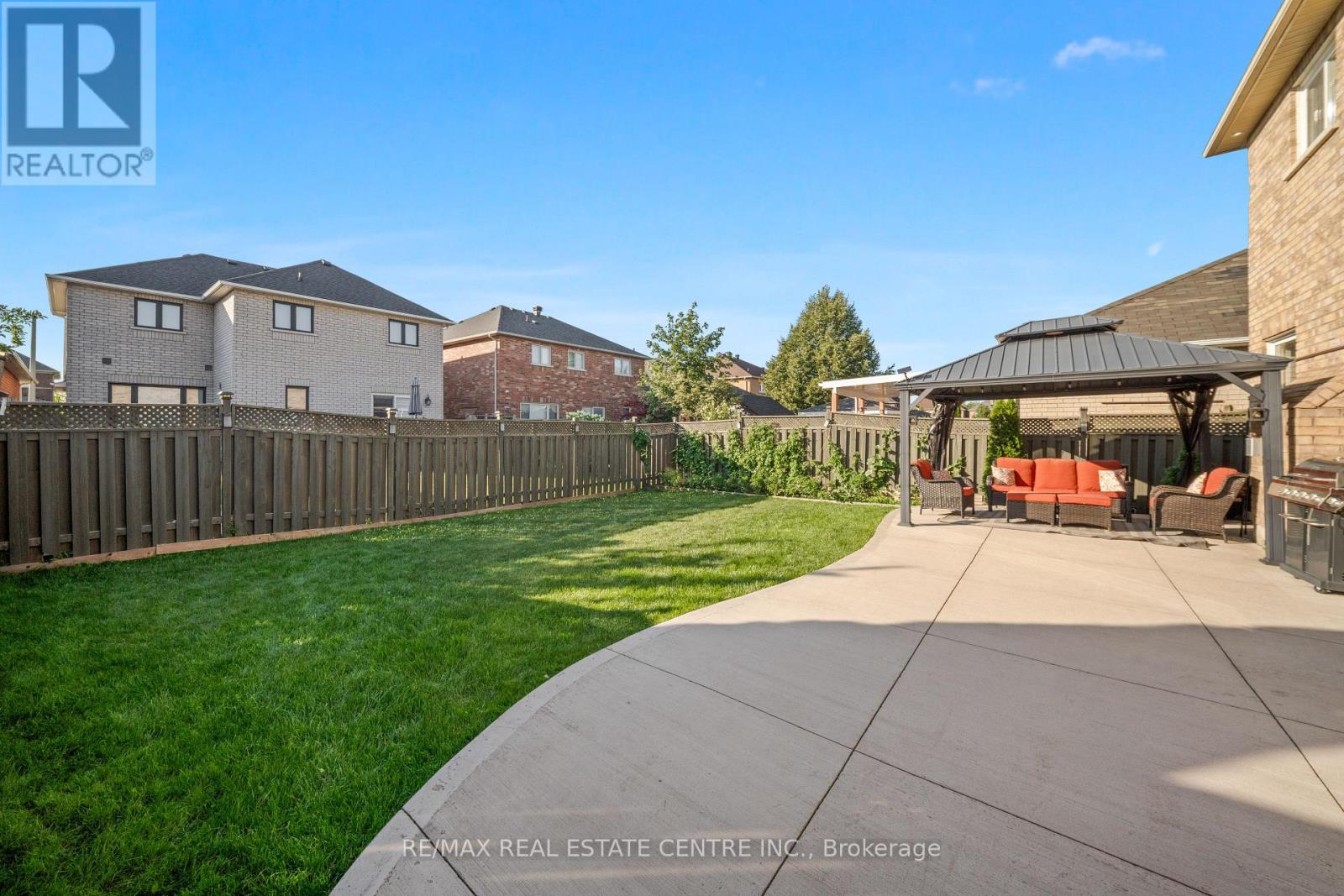10 Midvale Road Property Photo 34
