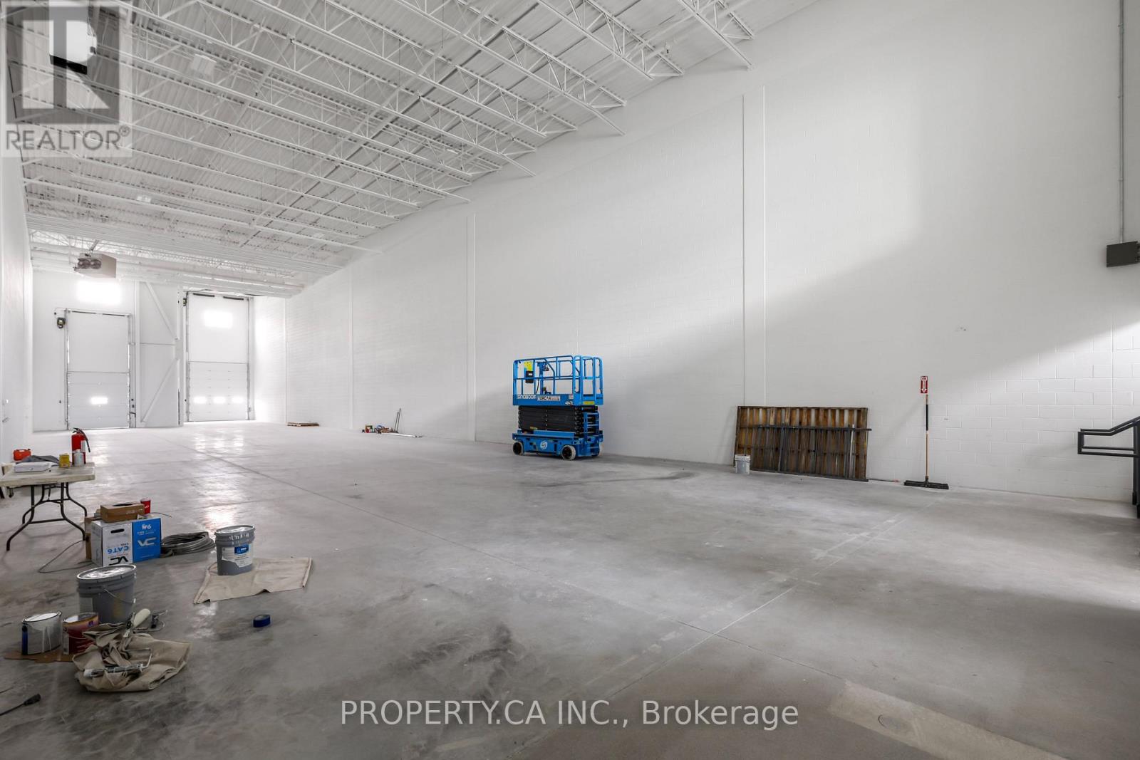 A4 - 111 Steinway Boulevard Property Photo 4