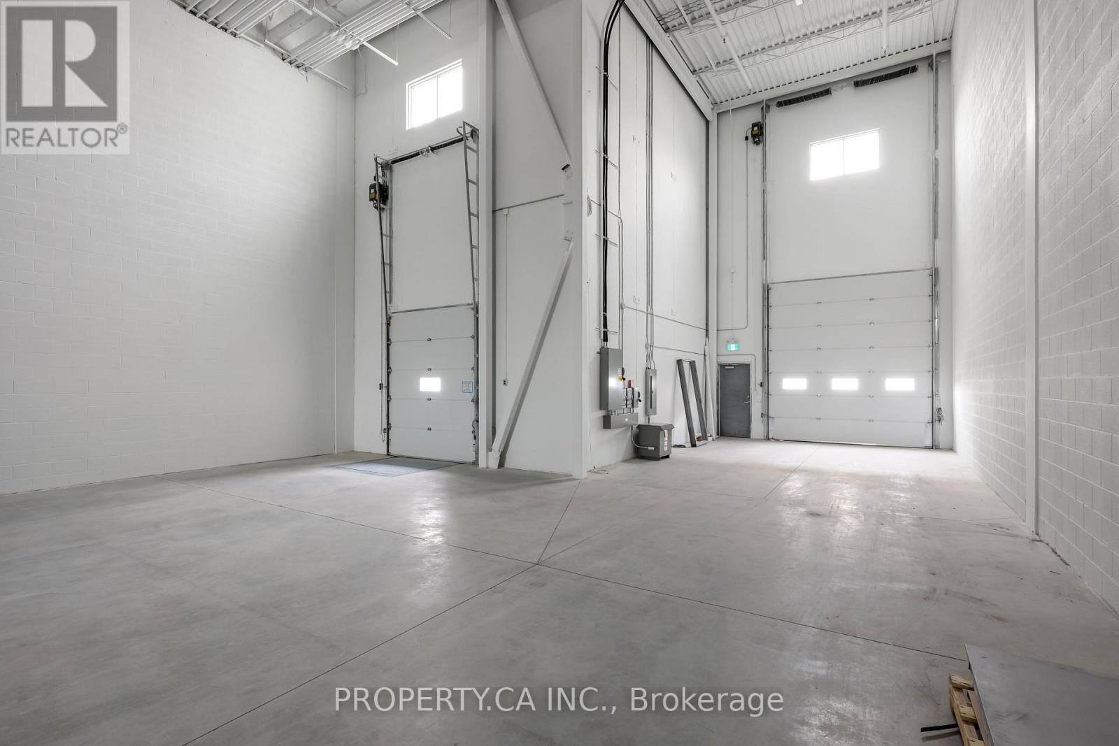 A4 - 111 Steinway Boulevard Property Photo 5