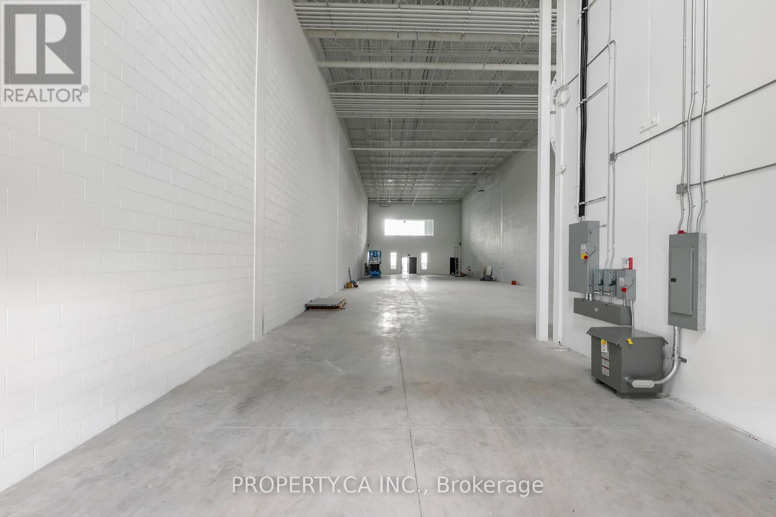 A4 - 111 Steinway Boulevard Property Photo 7