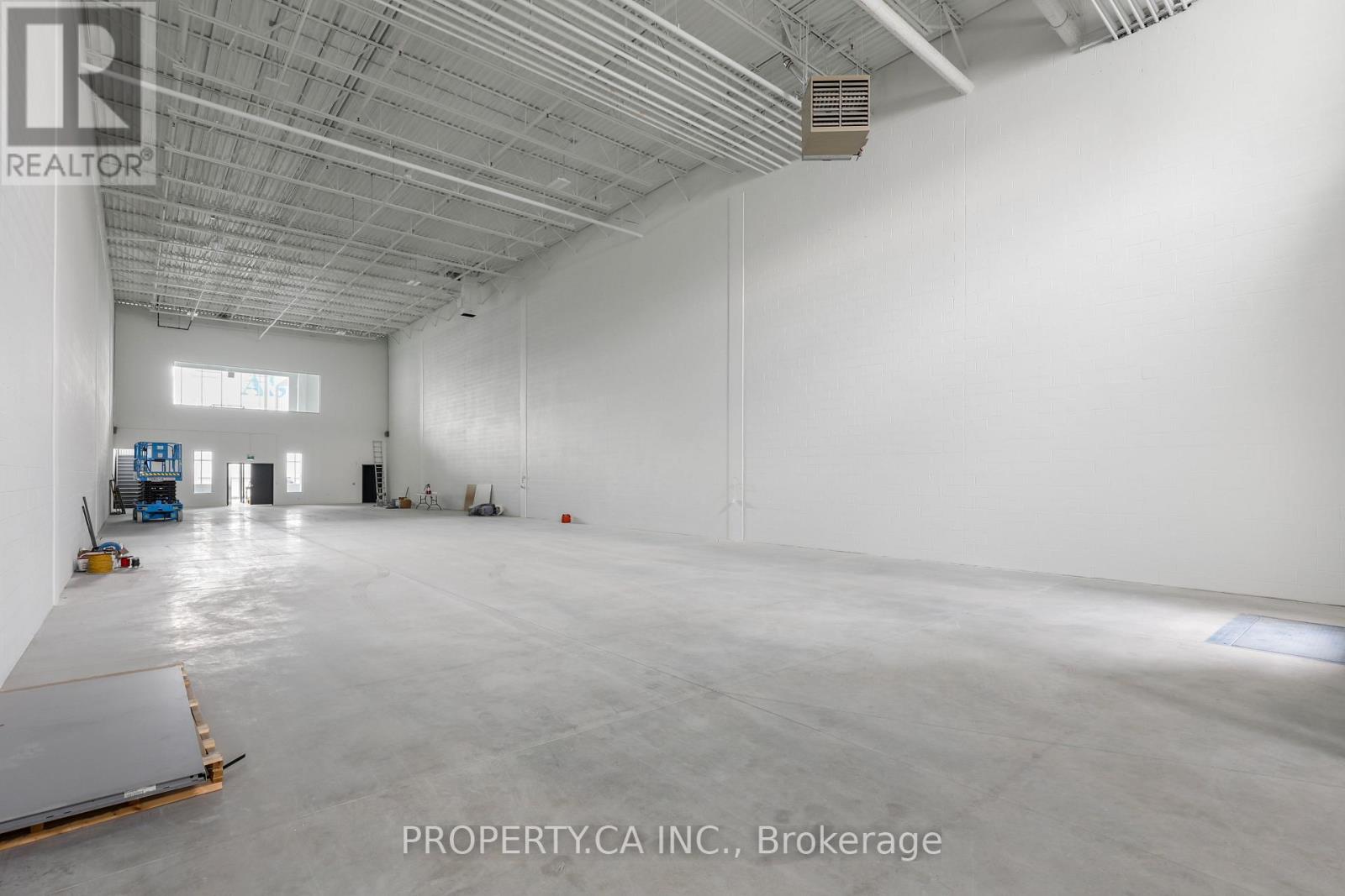 A4 - 111 Steinway Boulevard Property Photo 8