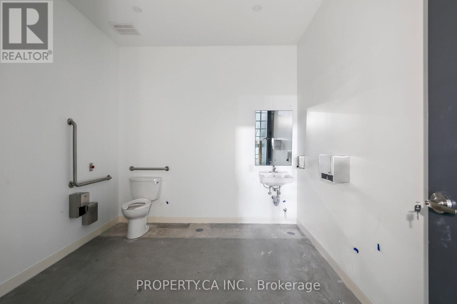 A4 - 111 Steinway Boulevard Property Photo 9