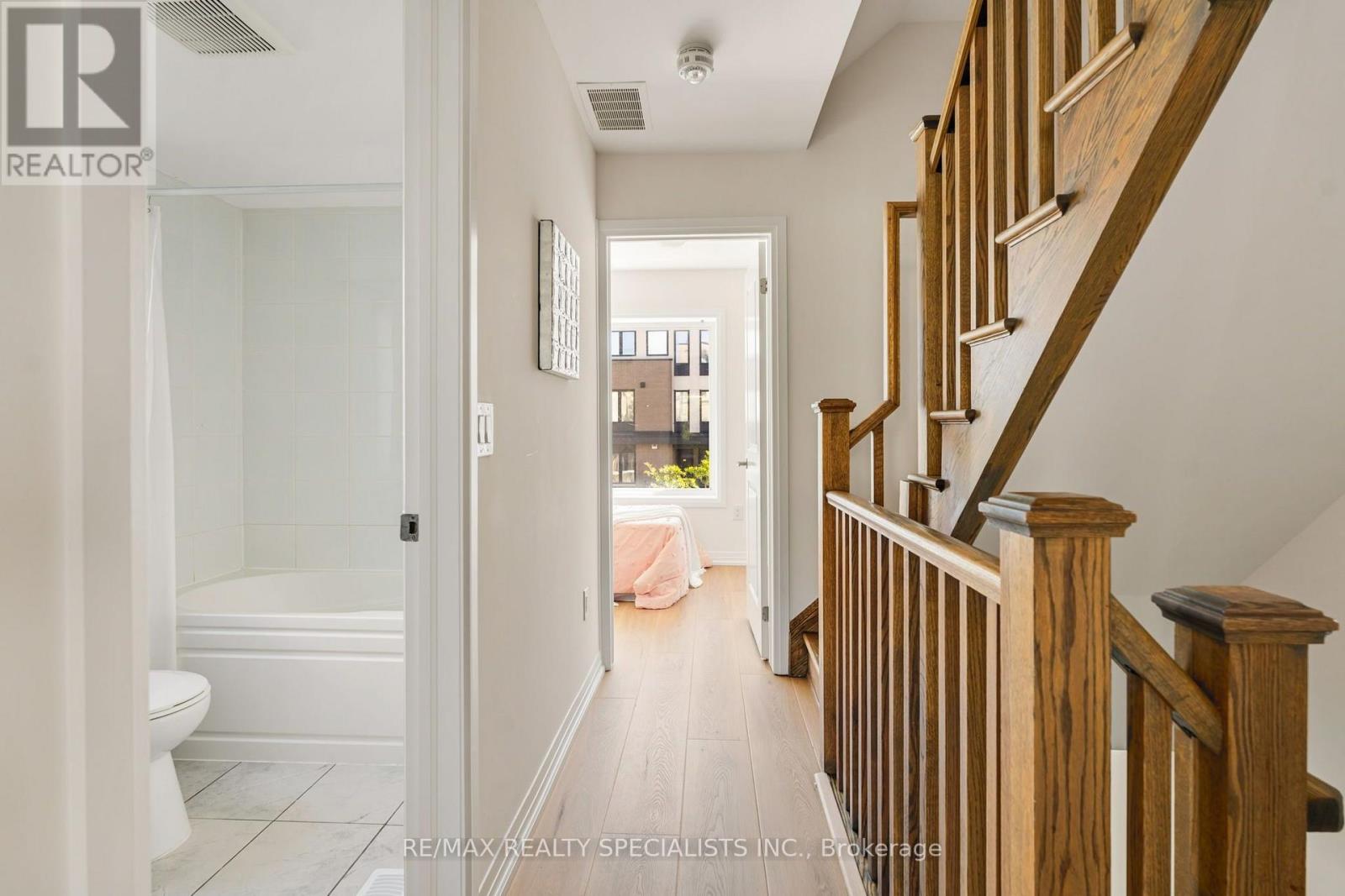 162 William Duncan Road Property Photo 18