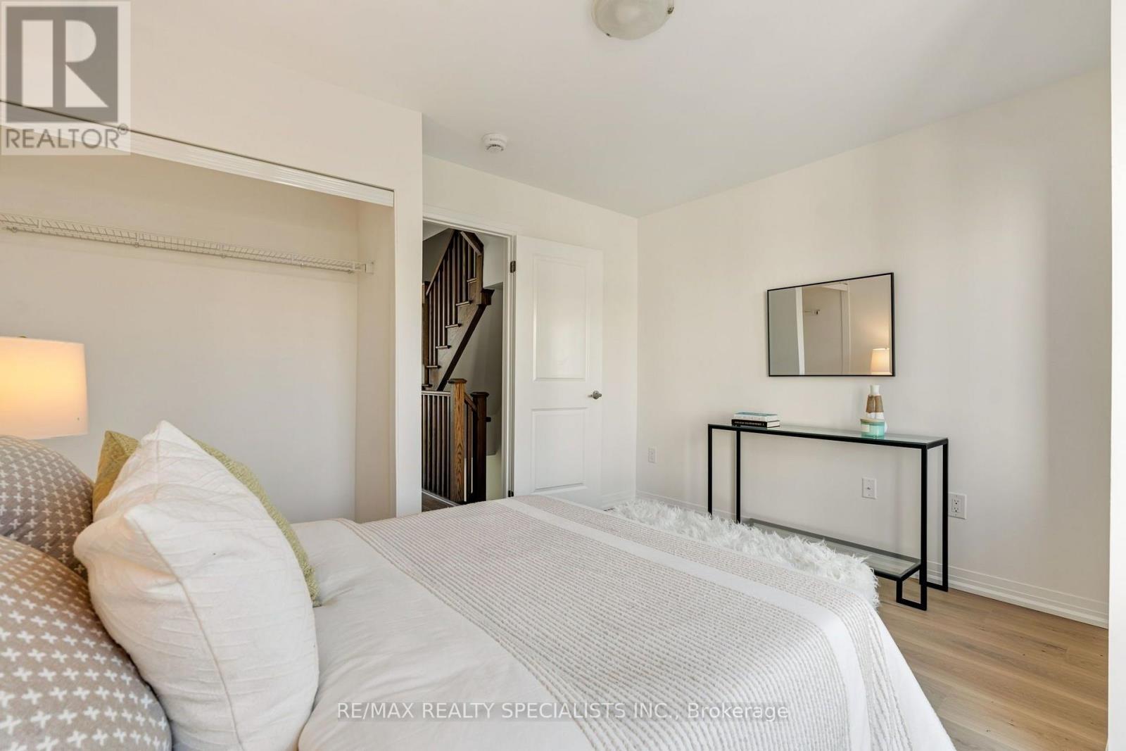162 William Duncan Road Property Photo 27