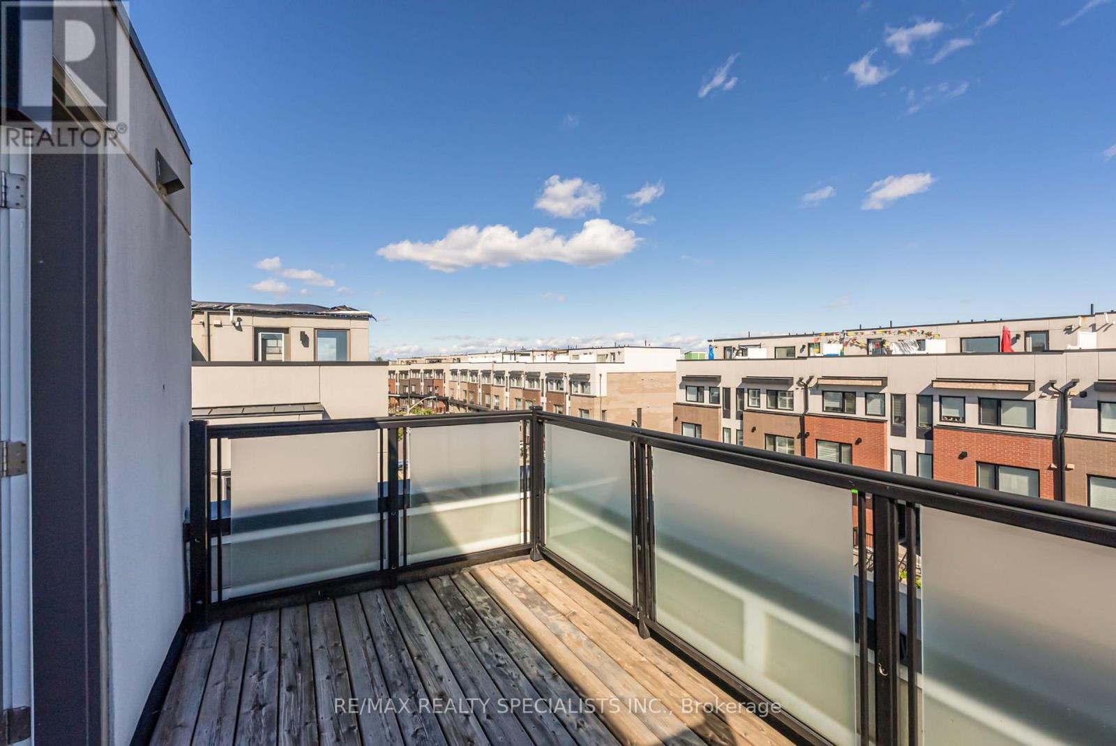 162 William Duncan Road Property Photo 44