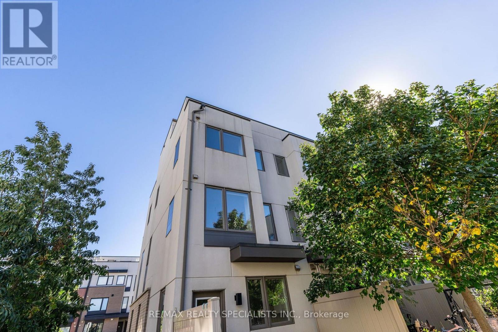 162 William Duncan Road Property Photo 47