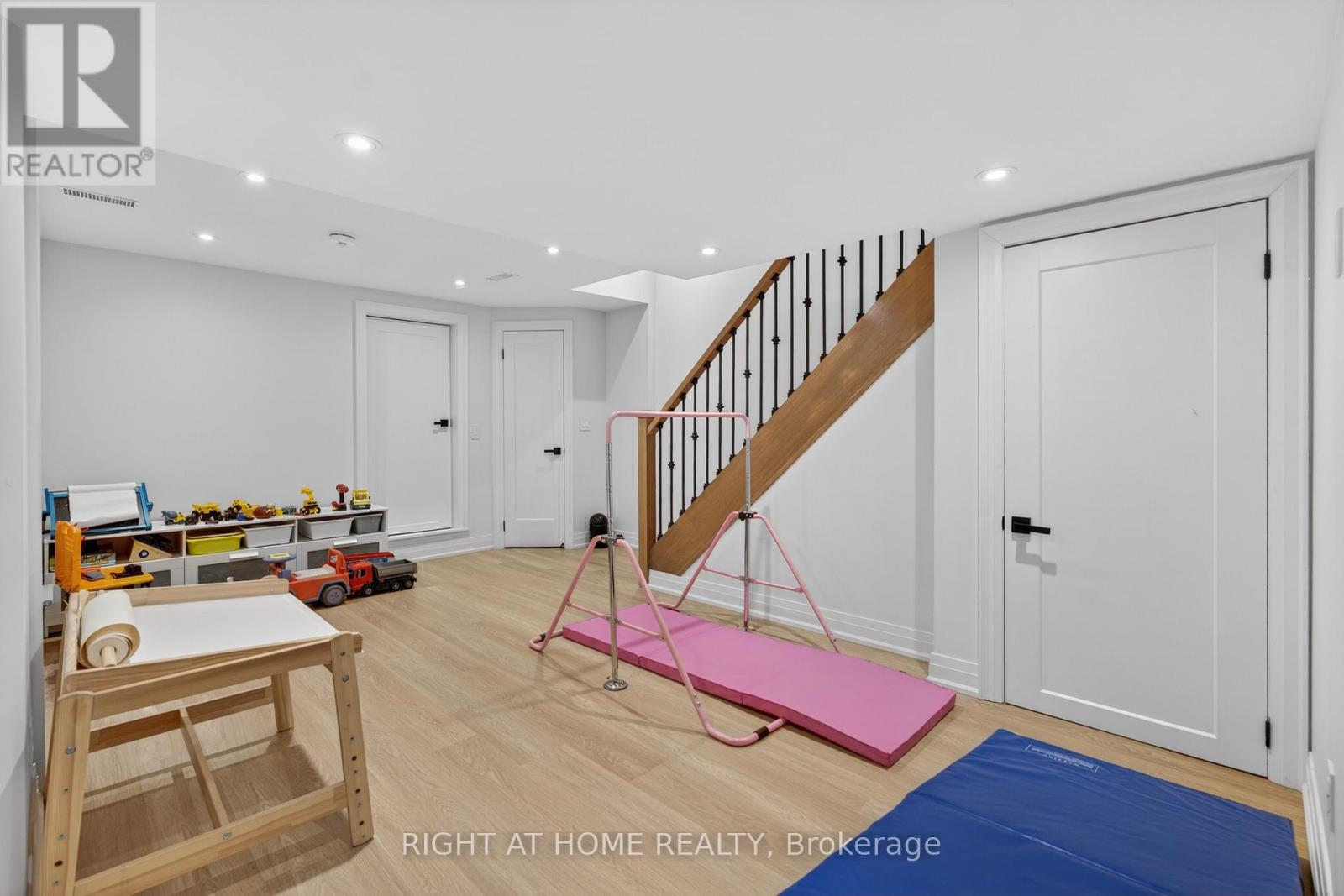 17 Exbury Road Property Photo 33