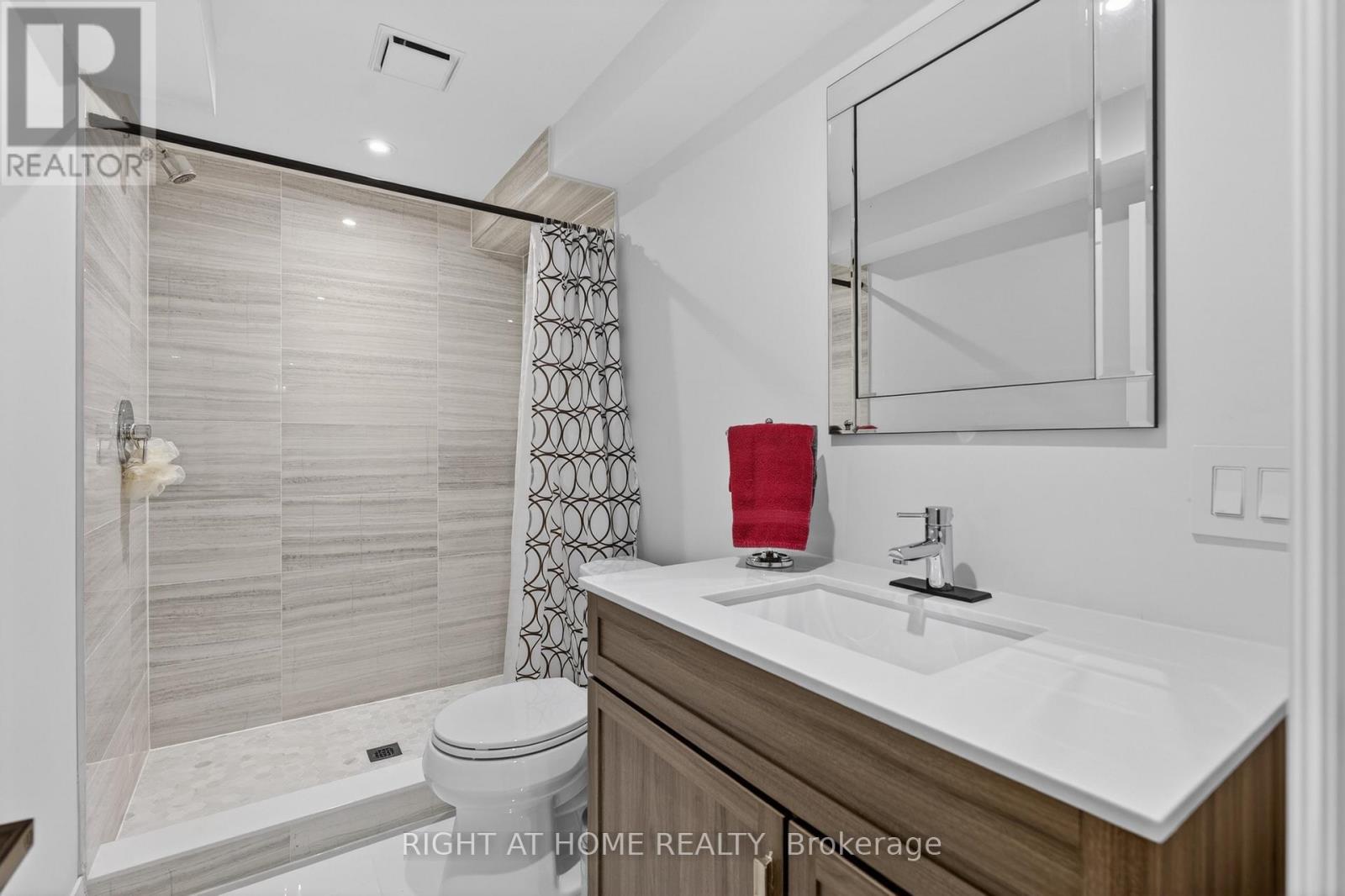 17 Exbury Road Property Photo 37