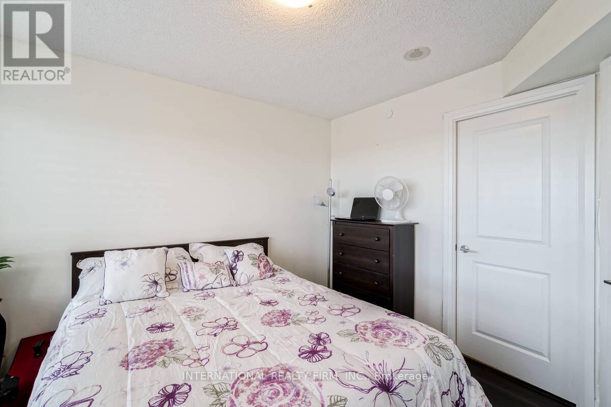 2222 - 2 Eva Road Property Photo 14
