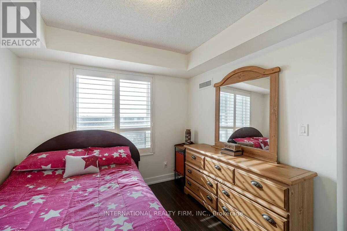 2222 - 2 Eva Road Property Photo 16