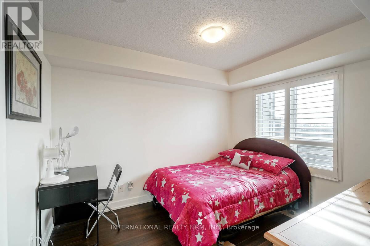 2222 - 2 Eva Road Property Photo 17