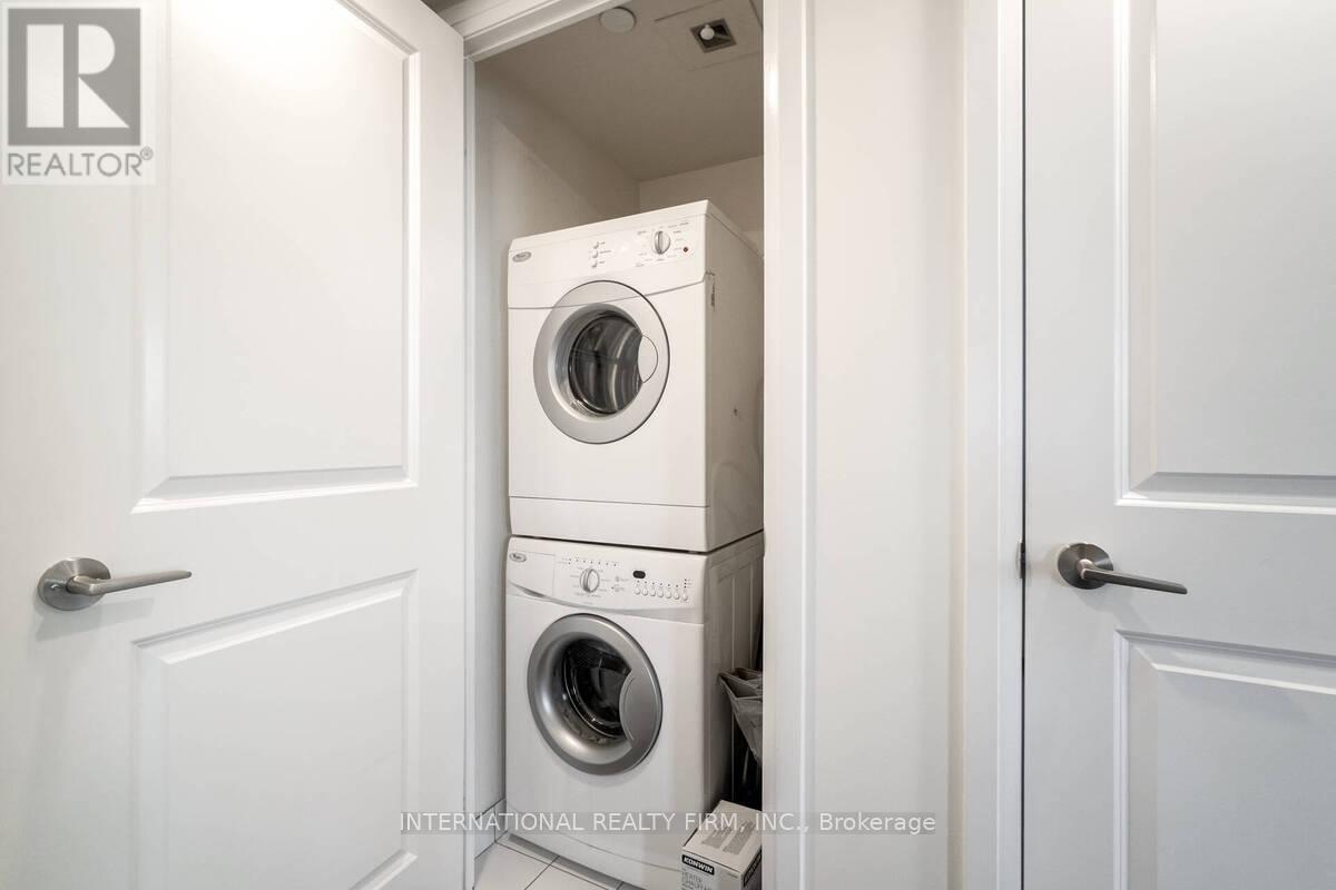2222 - 2 Eva Road Property Photo 20