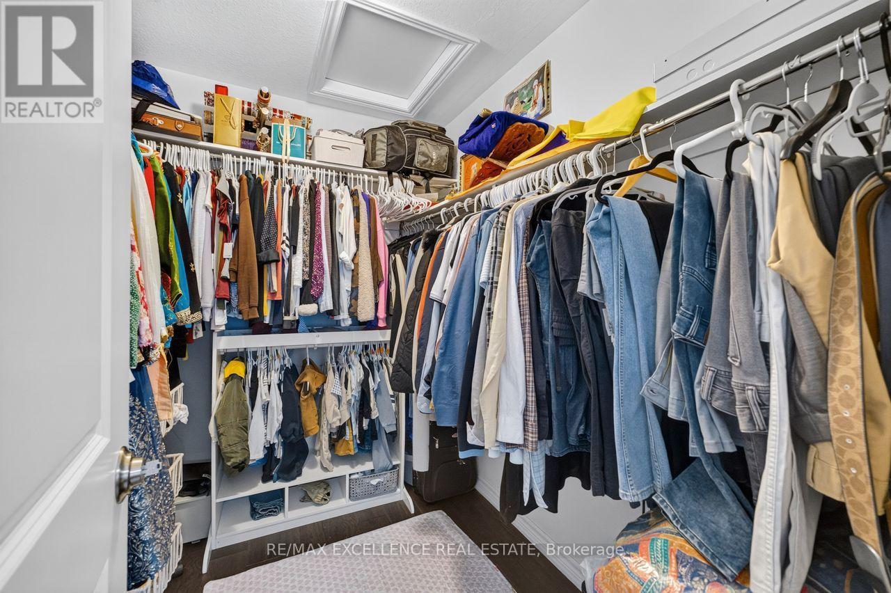 451 Brisdale Drive Property Photo 18