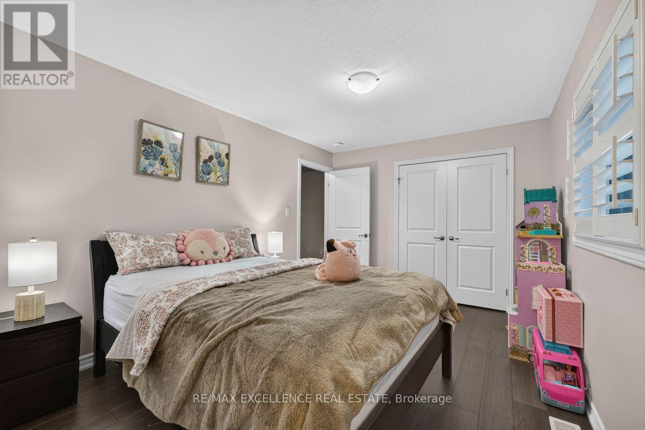 451 Brisdale Drive Property Photo 25