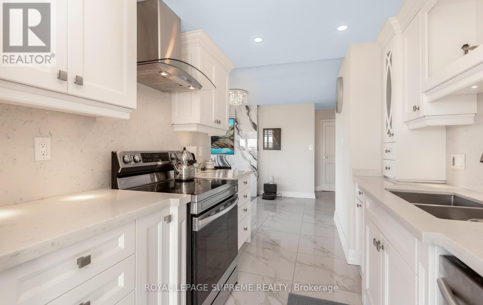 1015 - 5 Rowntree Road Property Photo 25