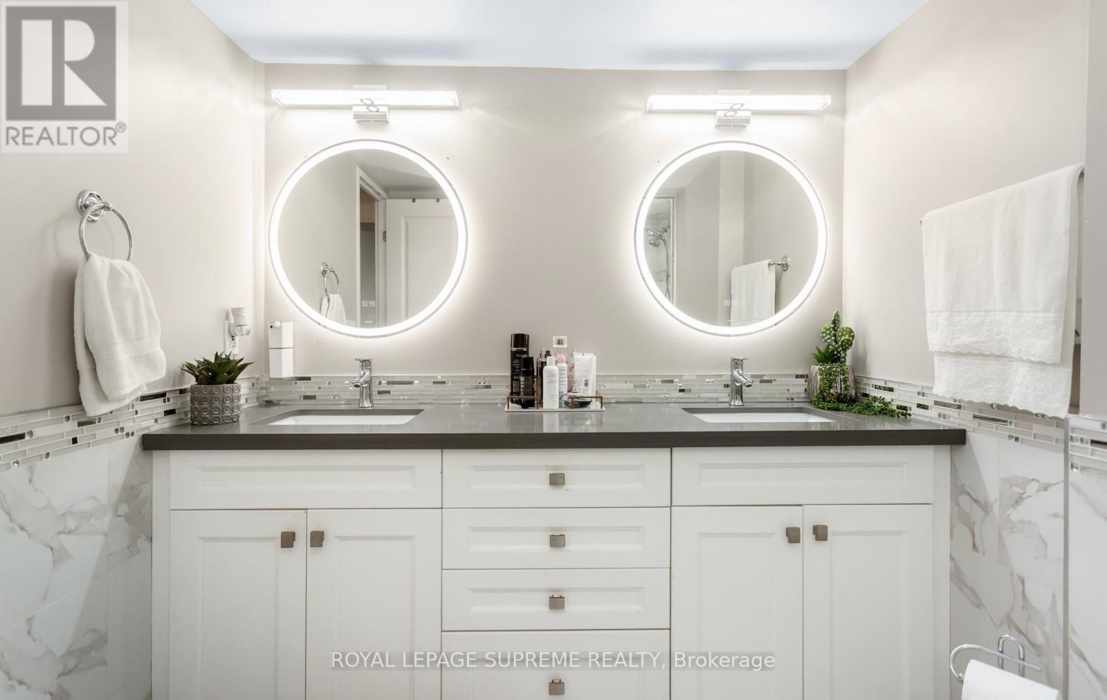 1015 - 5 Rowntree Road Property Photo 34