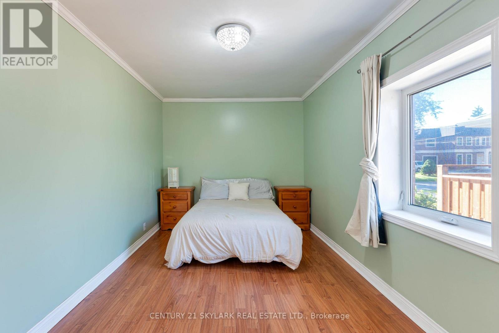 24 Aura Lea Boulevard Property Photo 12