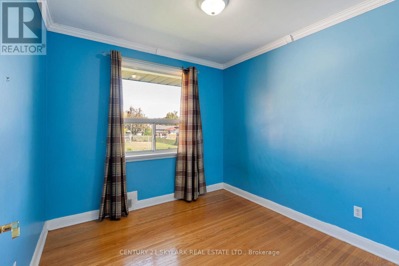 24 Aura Lea Boulevard Property Photo 20