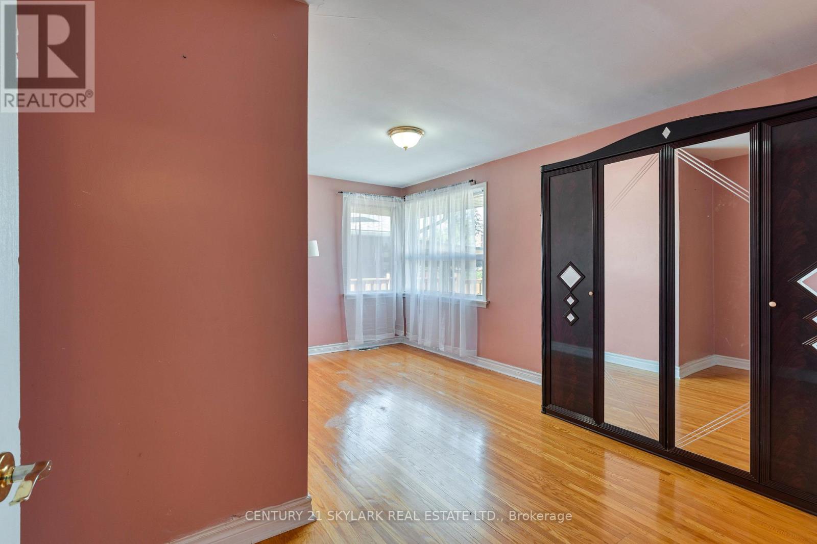 24 Aura Lea Boulevard Property Photo 21