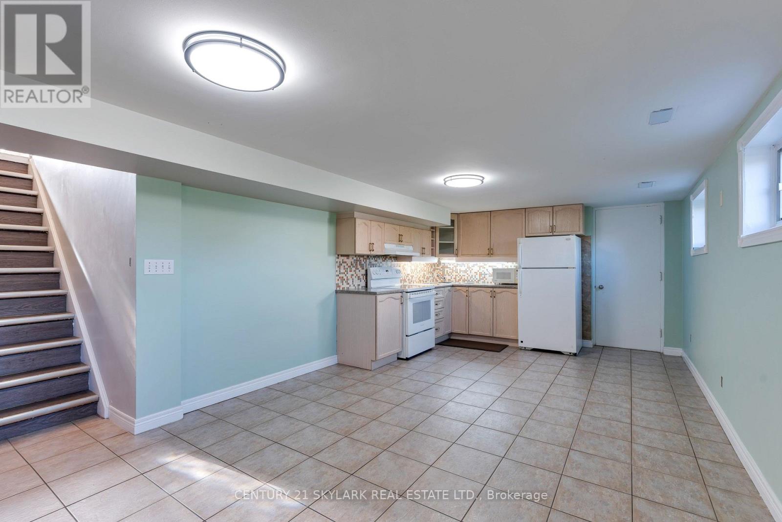 24 Aura Lea Boulevard Property Photo 25