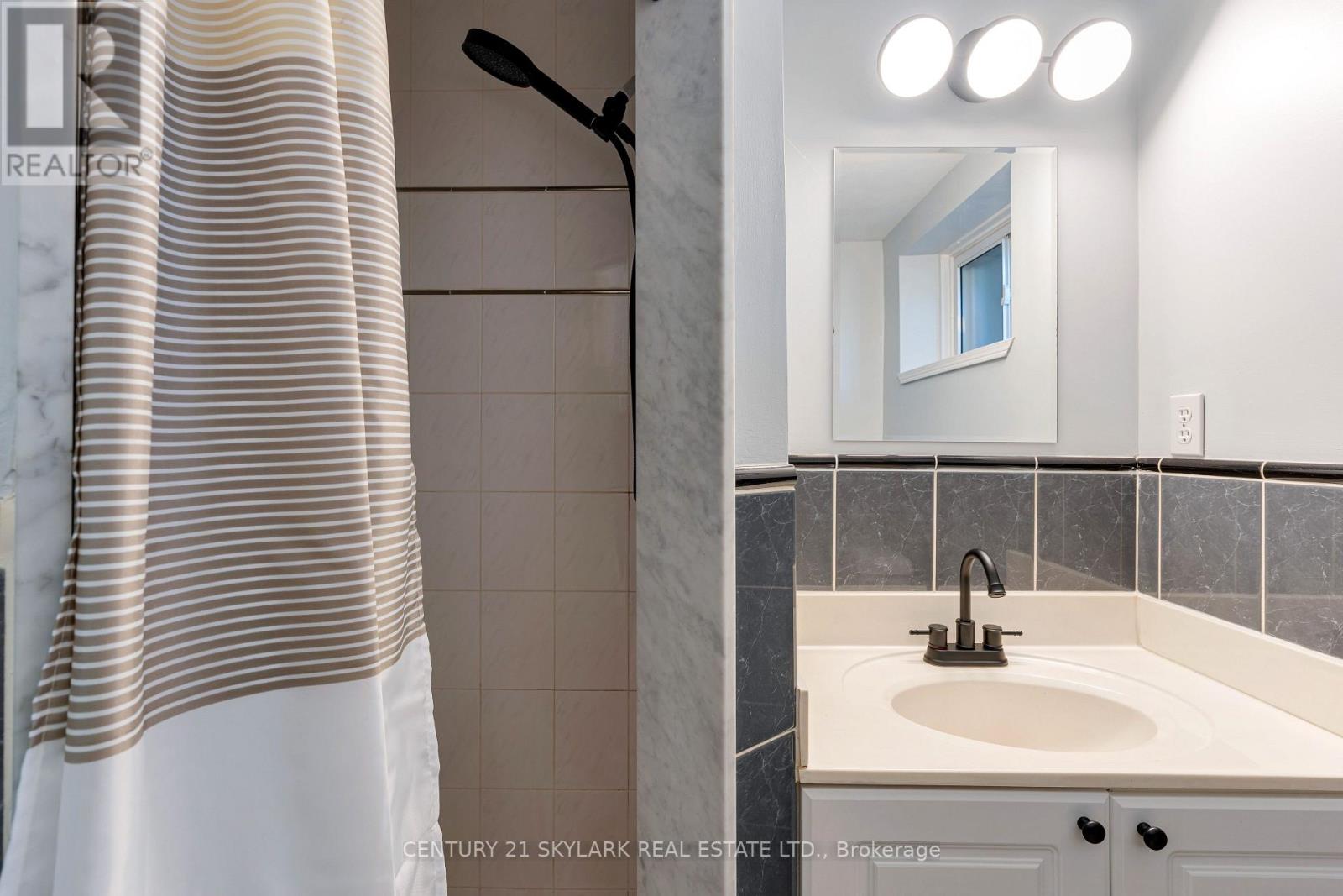 24 Aura Lea Boulevard Property Photo 30