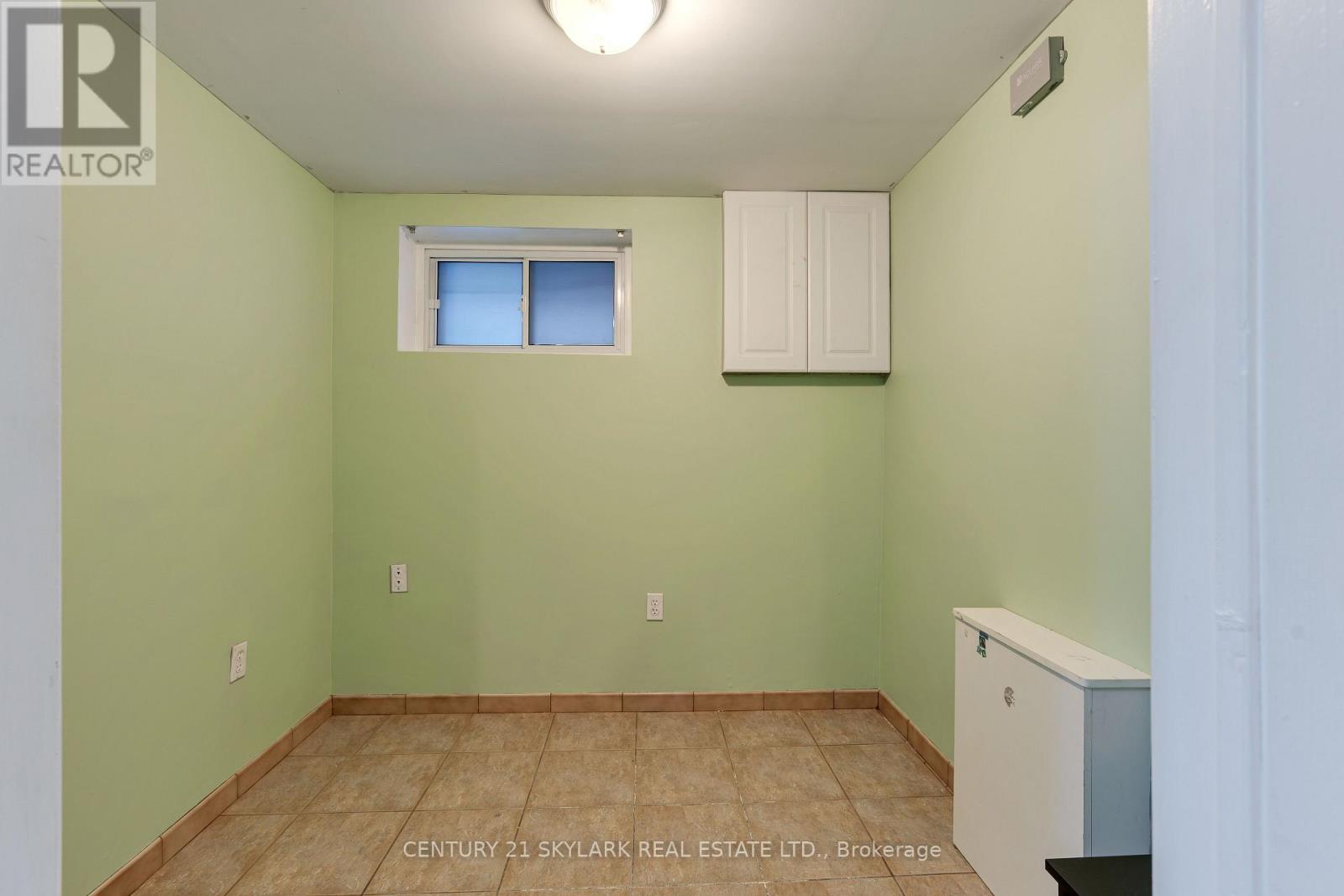 24 Aura Lea Boulevard Property Photo 31