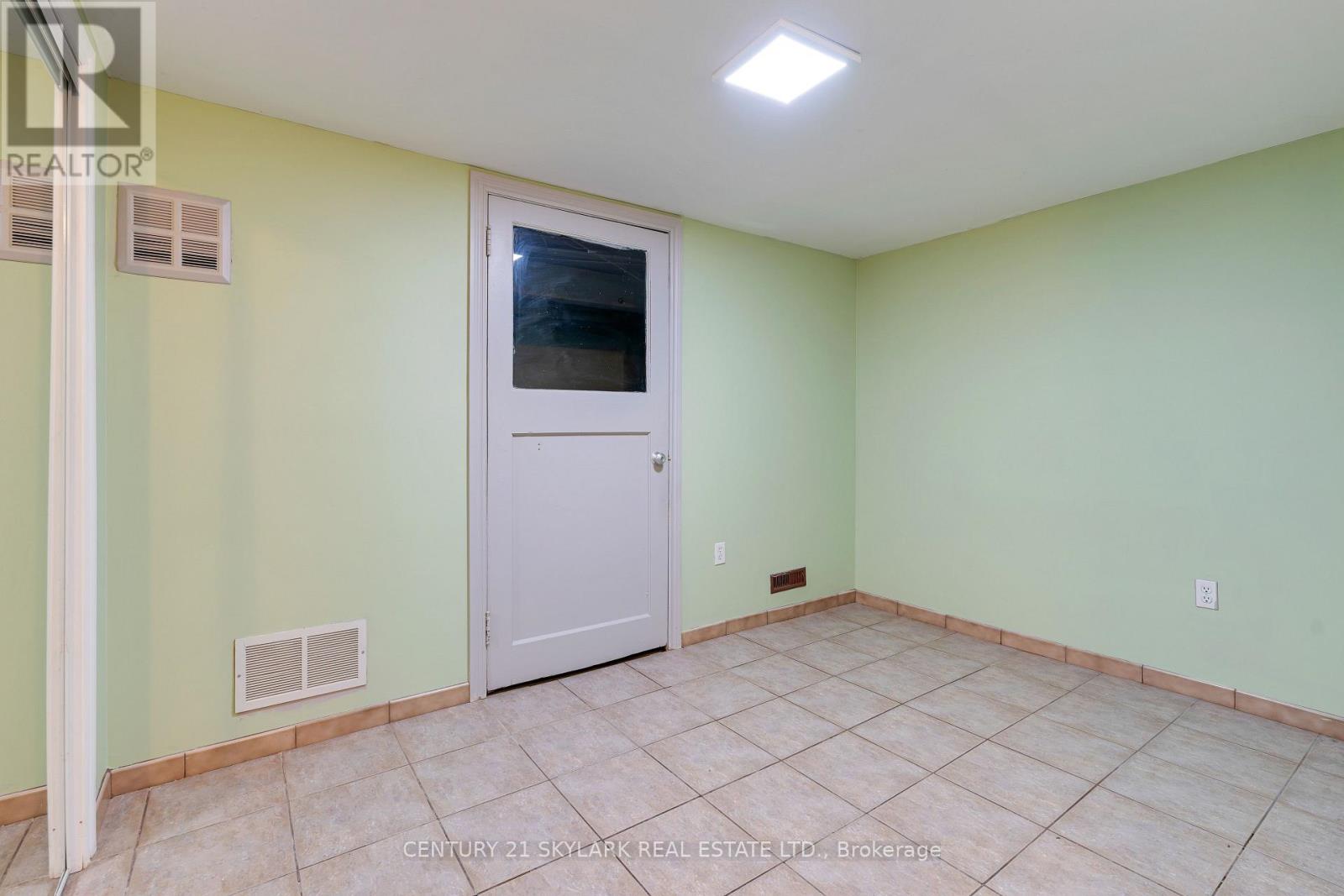 24 Aura Lea Boulevard Property Photo 33