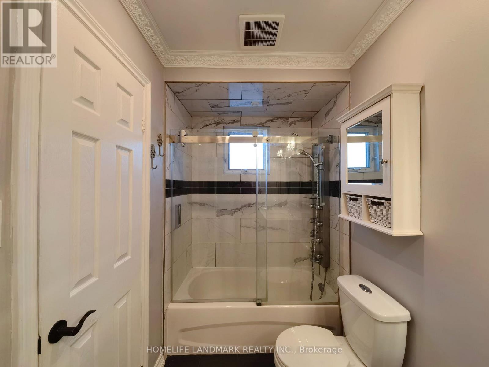 2673 Constable Road Property Photo 12
