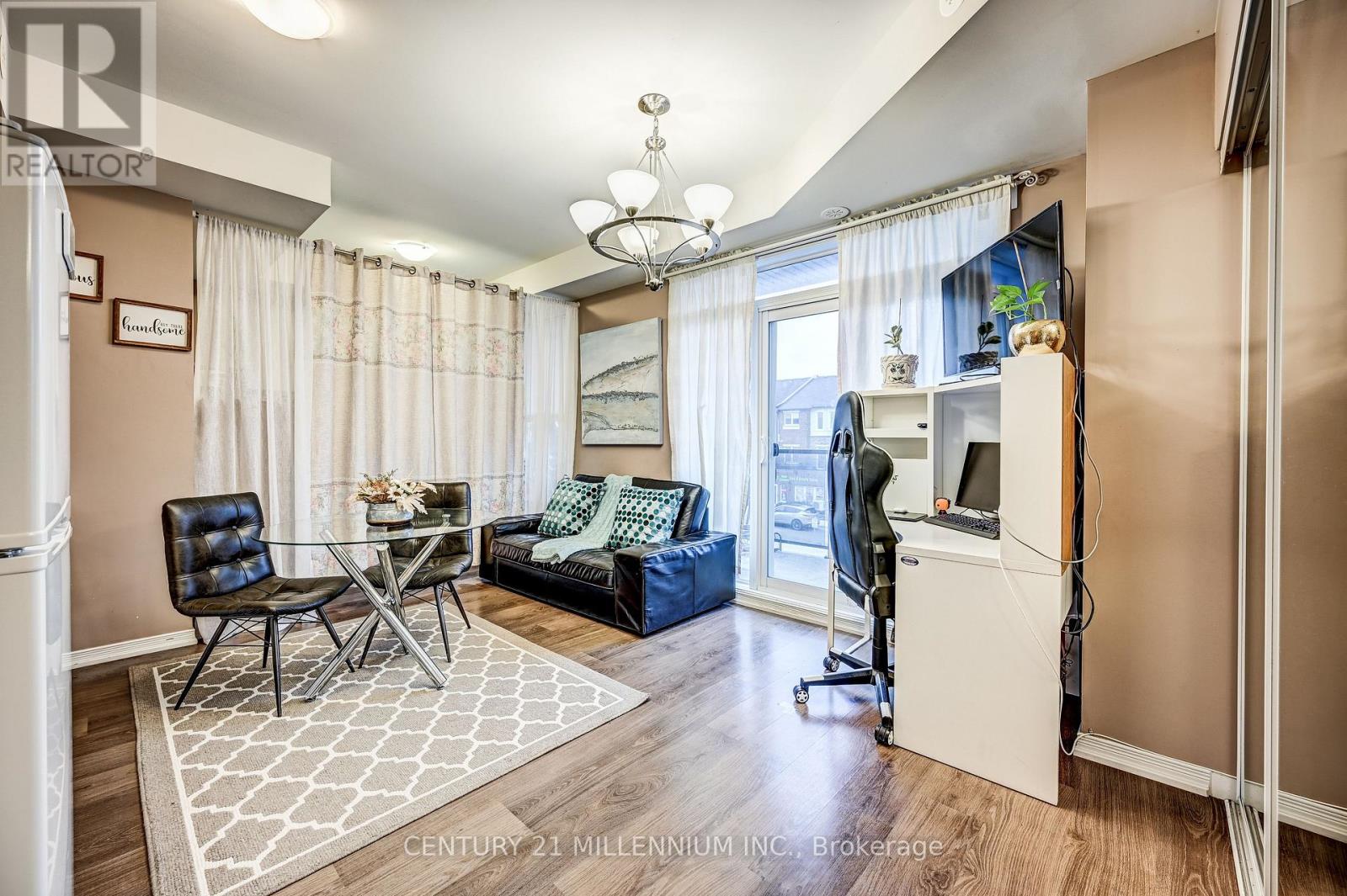 201 - 50 Sky Harbour Drive Property Photo 9