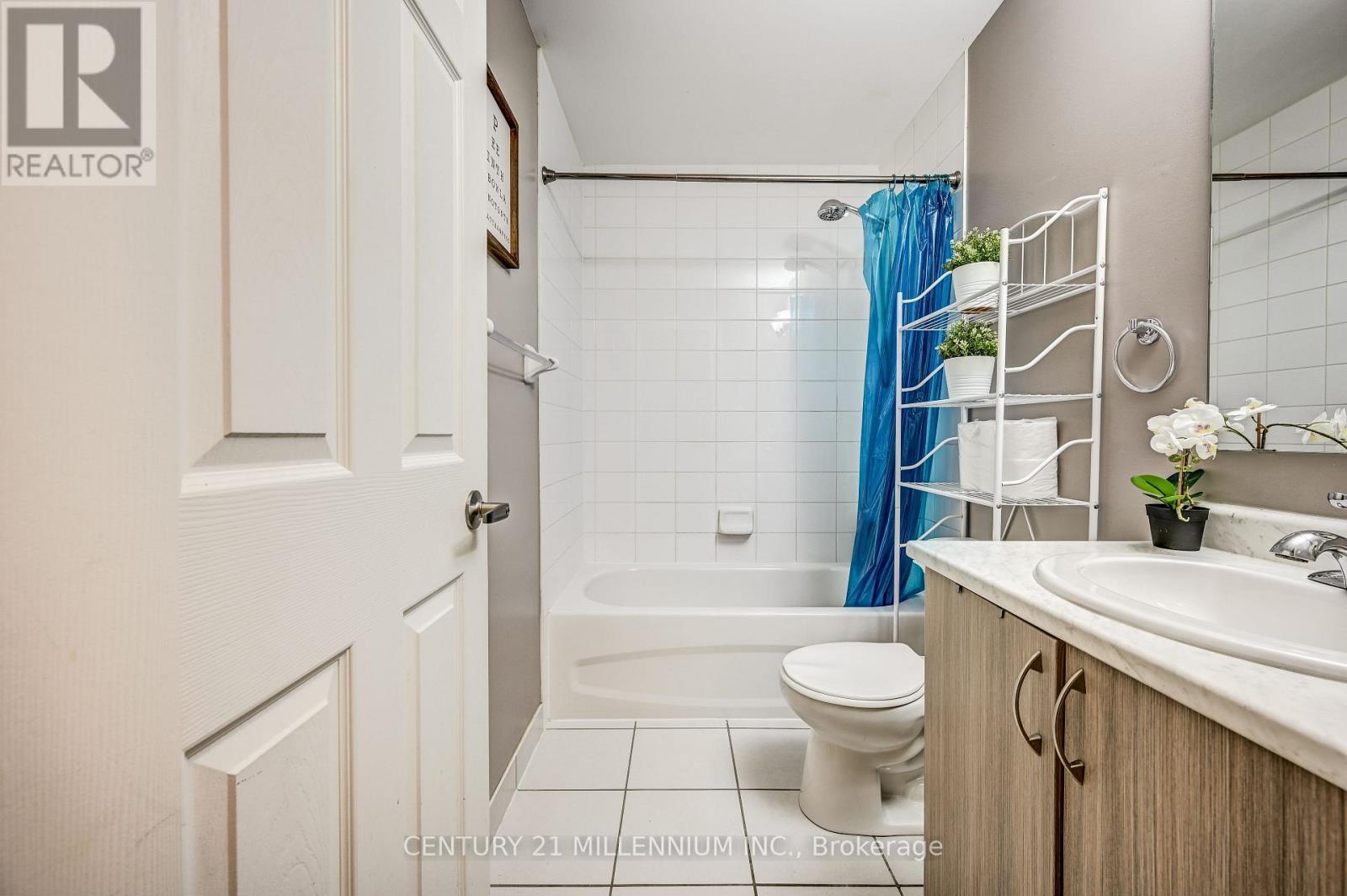 201 - 50 Sky Harbour Drive Property Photo 25