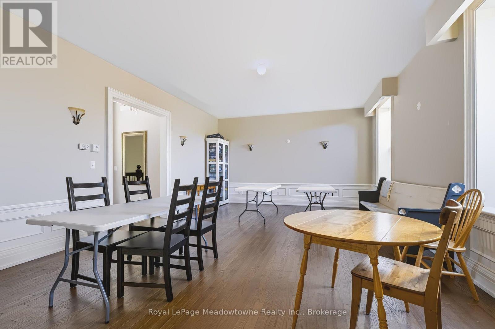 301 - 33 Whitmer Street Property Photo 45