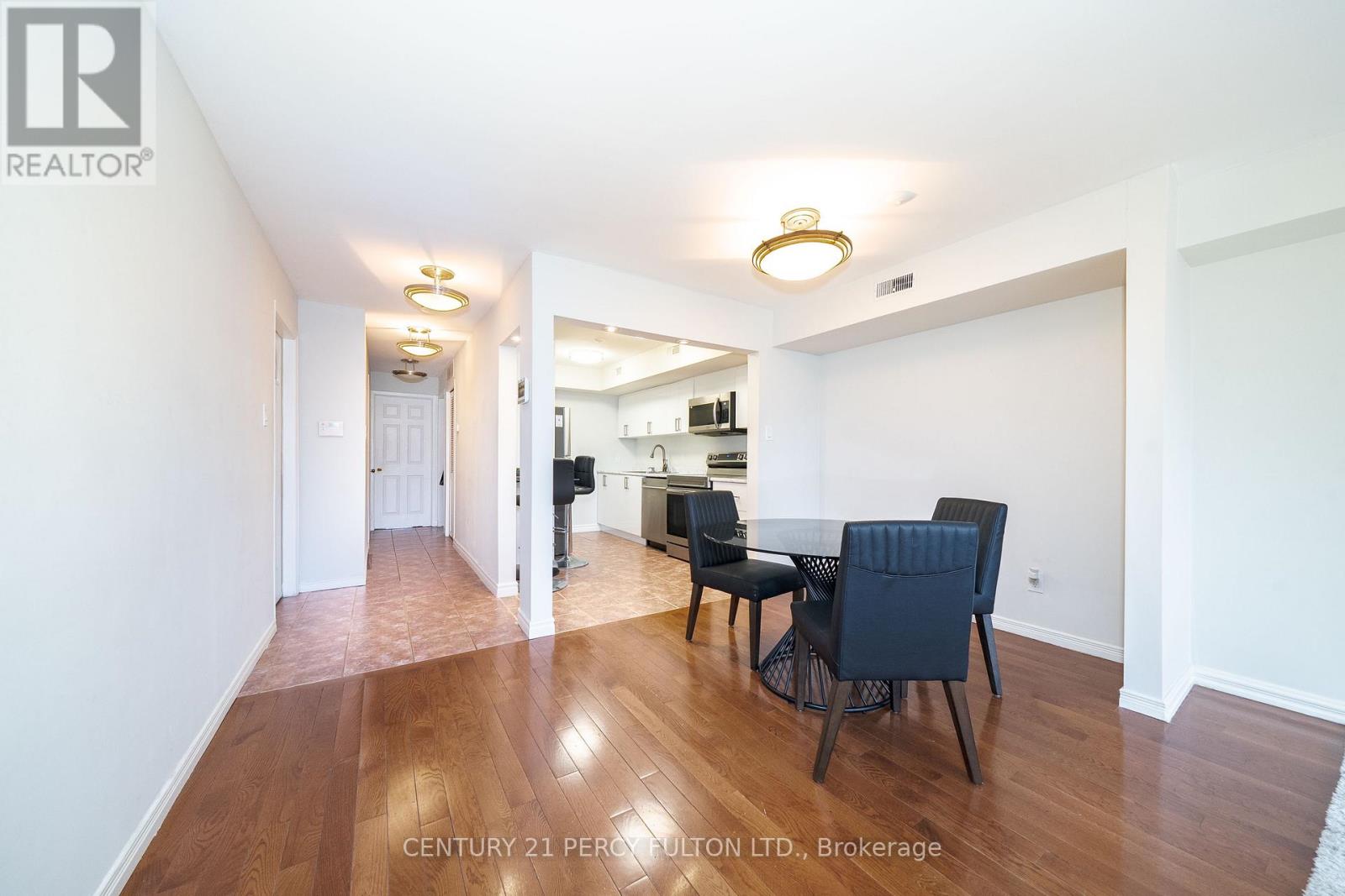 744-746 Wilson Avenue Property Photo 12