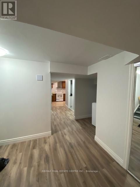 8 Old Cleeve Crescent Property Photo 9