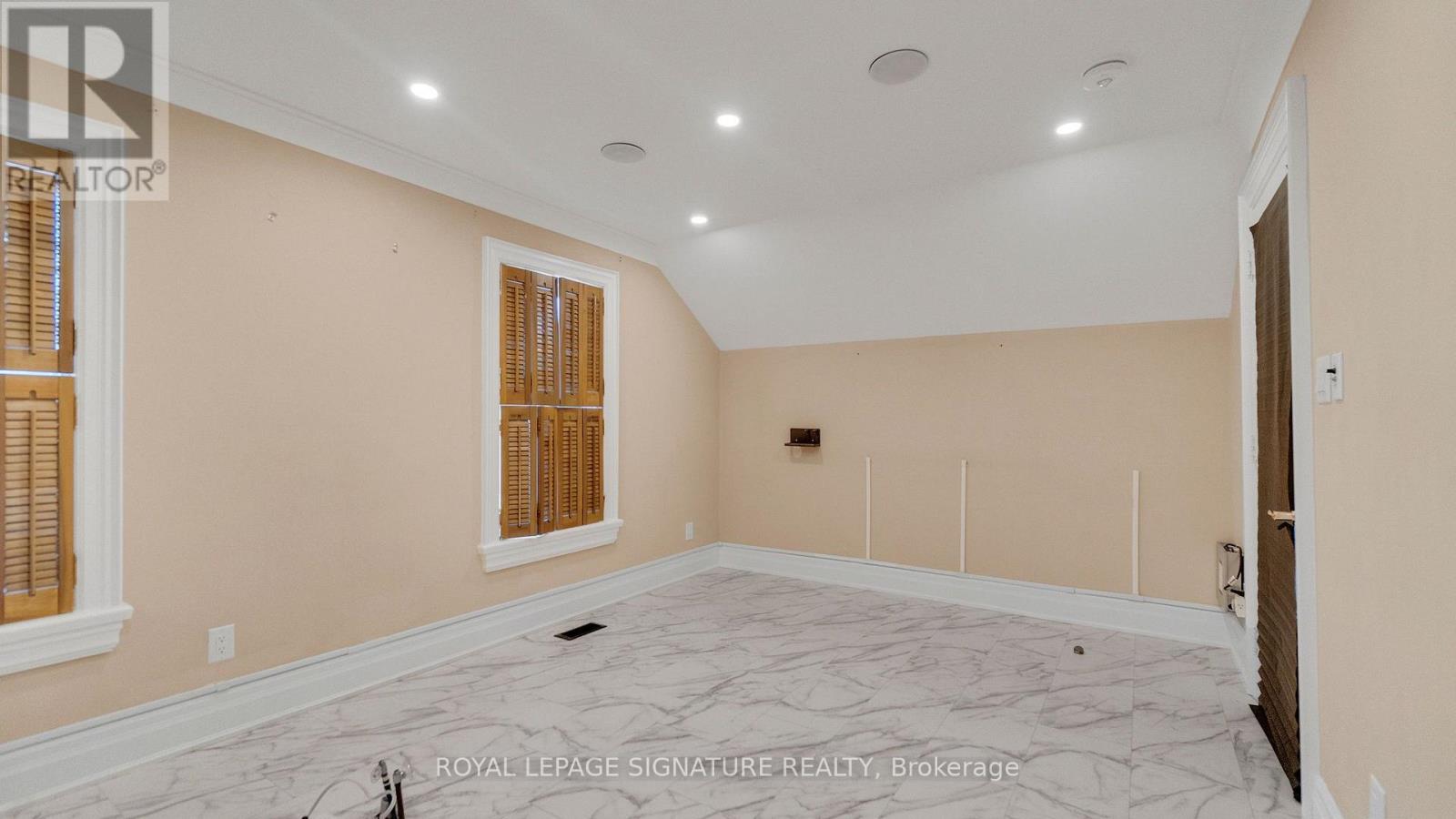 140 Trafalgar Road Property Photo 24