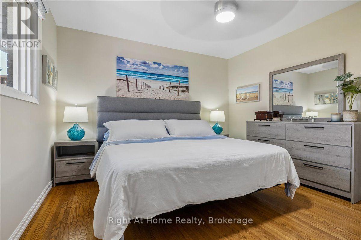 275 Kent Crescent Property Photo 18