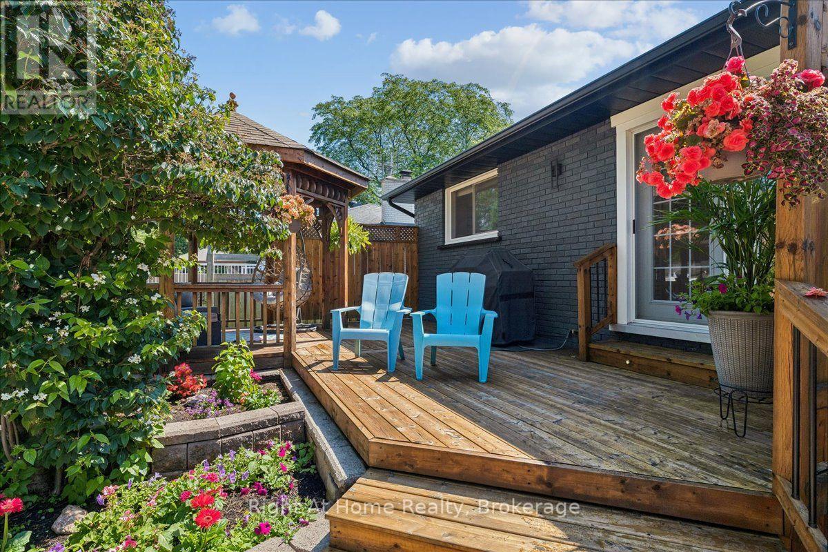 275 Kent Crescent Property Photo 38