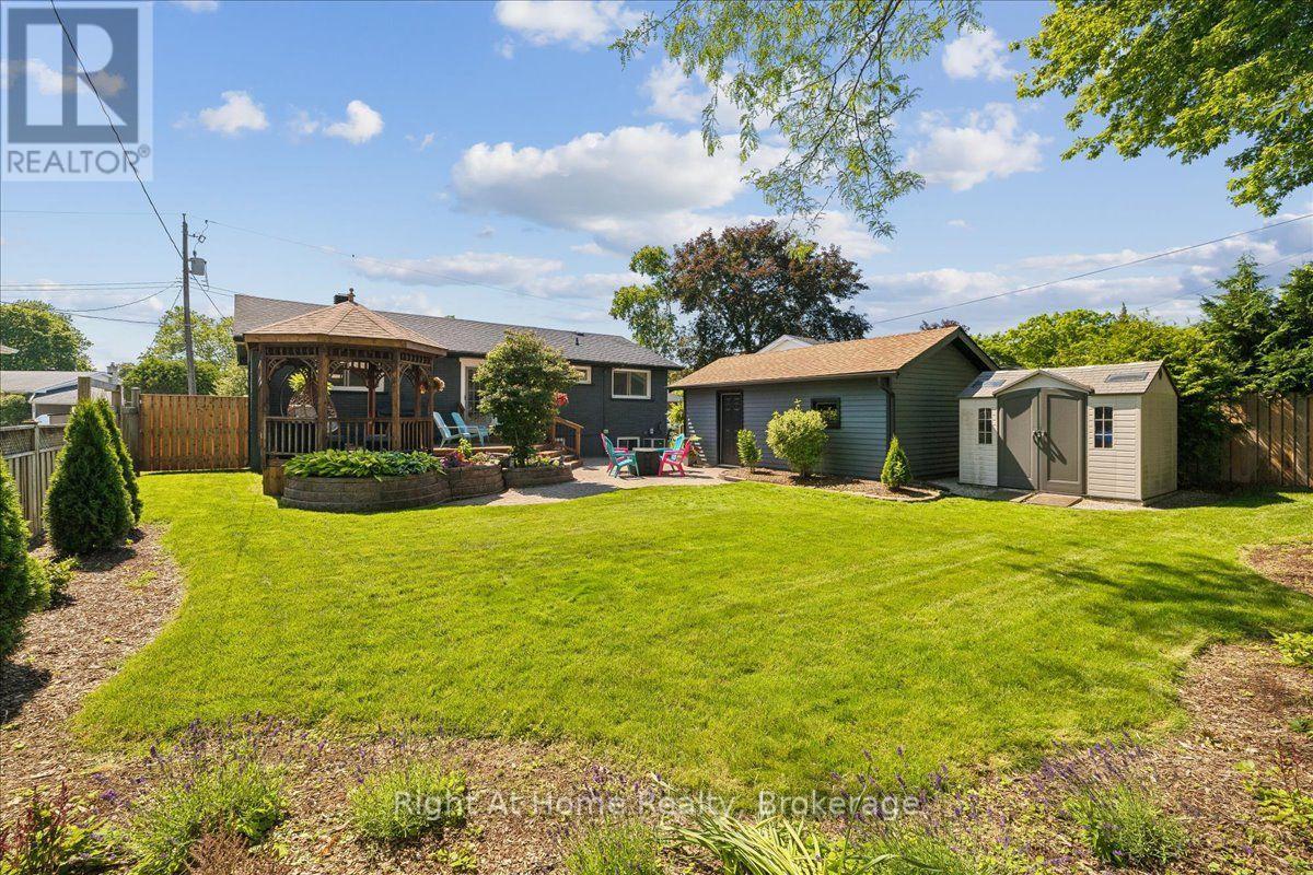 275 Kent Crescent Property Photo 45