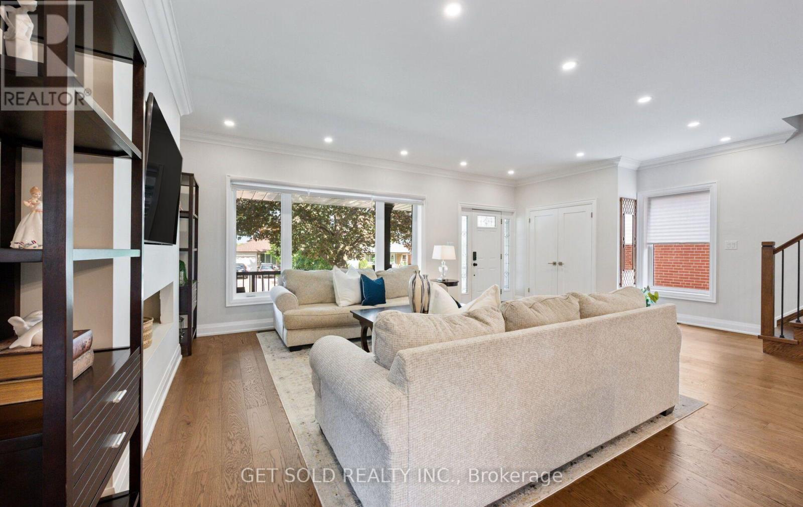 8 Hackmore Avenue Property Photo 5