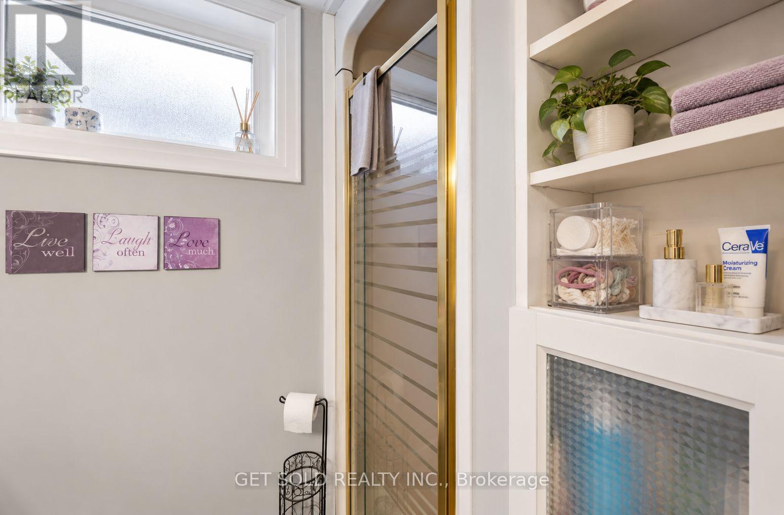 8 Hackmore Avenue Property Photo 33