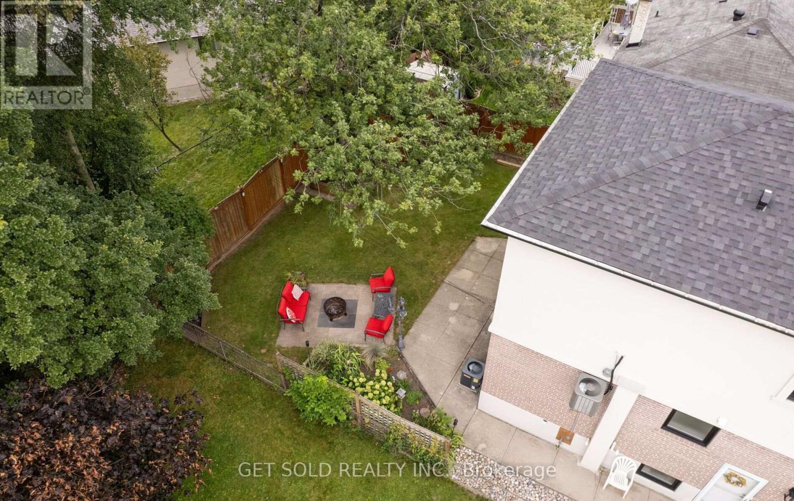 8 Hackmore Avenue Property Photo 42