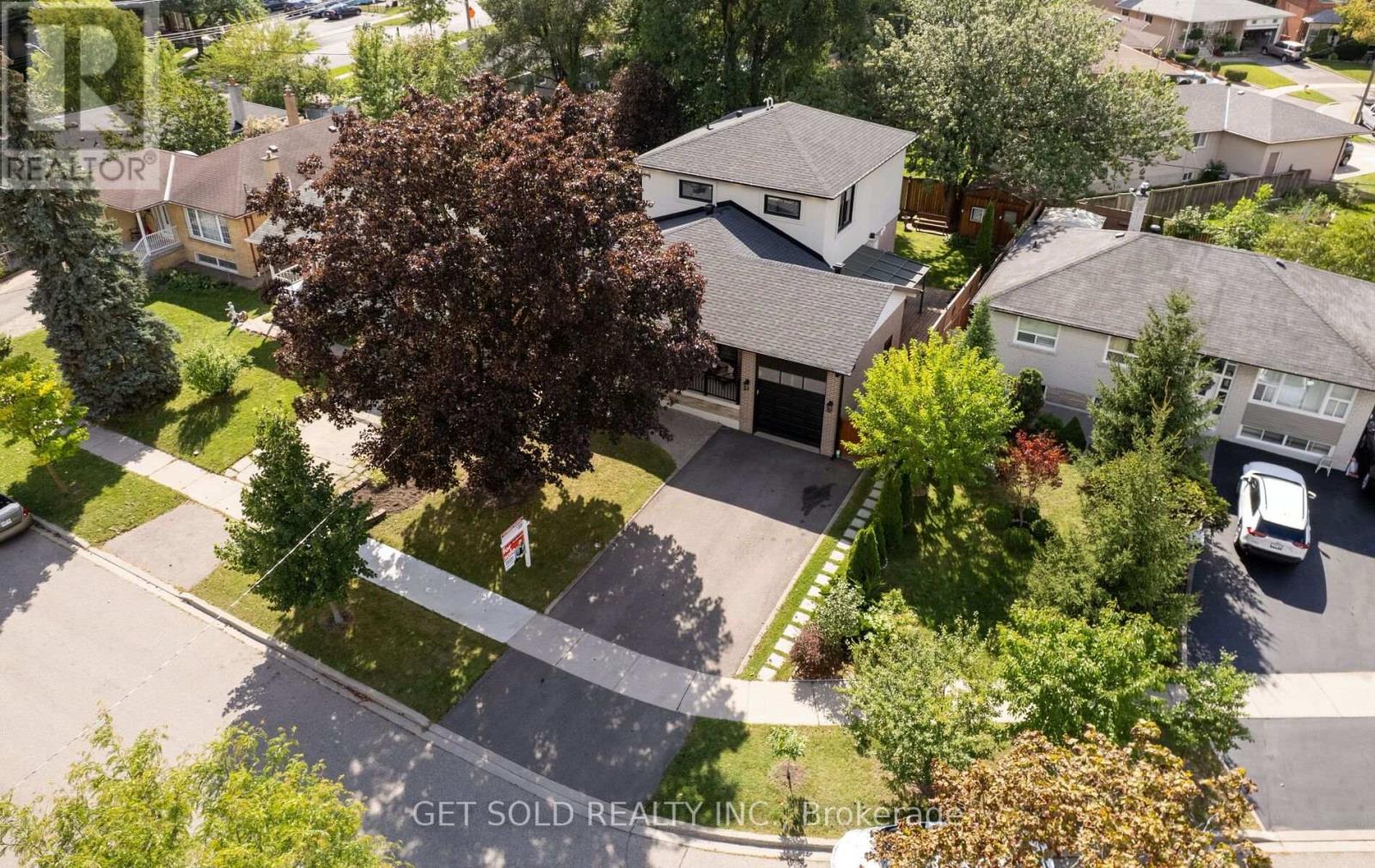 8 Hackmore Avenue Property Photo 48