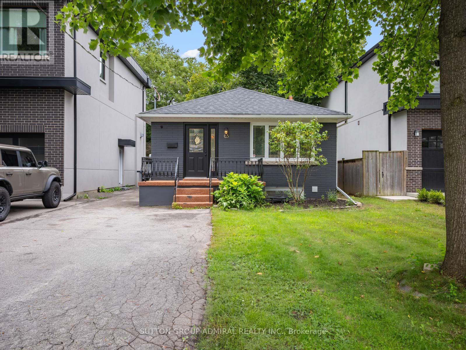 65 Woodbury Road Property Photo 2
