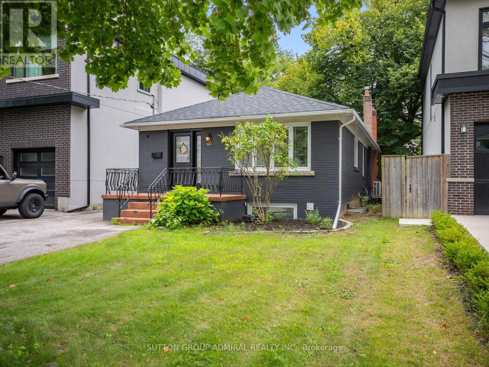 65 Woodbury Road Property Photo 3